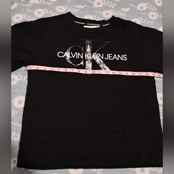 Calvin Klein Jeans Black Crewneck Sweater - Picture 4 of 9